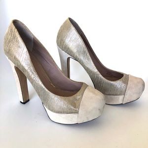 Vincent Camuto Beige Silver high Heels Jorgie